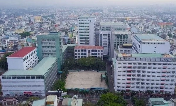 Trường Đại học Công Nghiệp TP Hồ Chí Minh